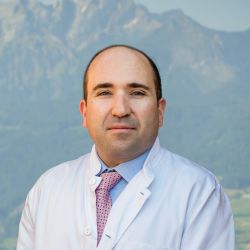 Dr. med. Georgios Peros