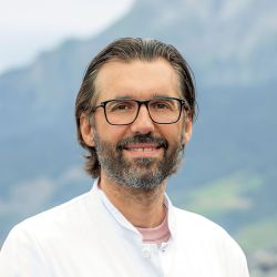 PD Dr. med. Tarik Delko